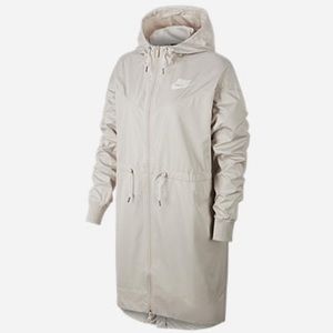 Women’s Nike Sportswear Shield Windrunner